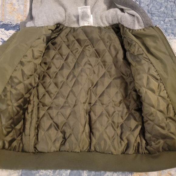 Star Wars Yoda Jacket Olive 4T Disney New Without Tags - Picture 5 of 10